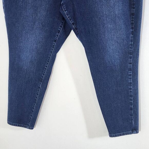 Lane Bryant Cropped Jeans Size 22 Plus Size Cropped Denim with Faded Details - Picture 3 of 8